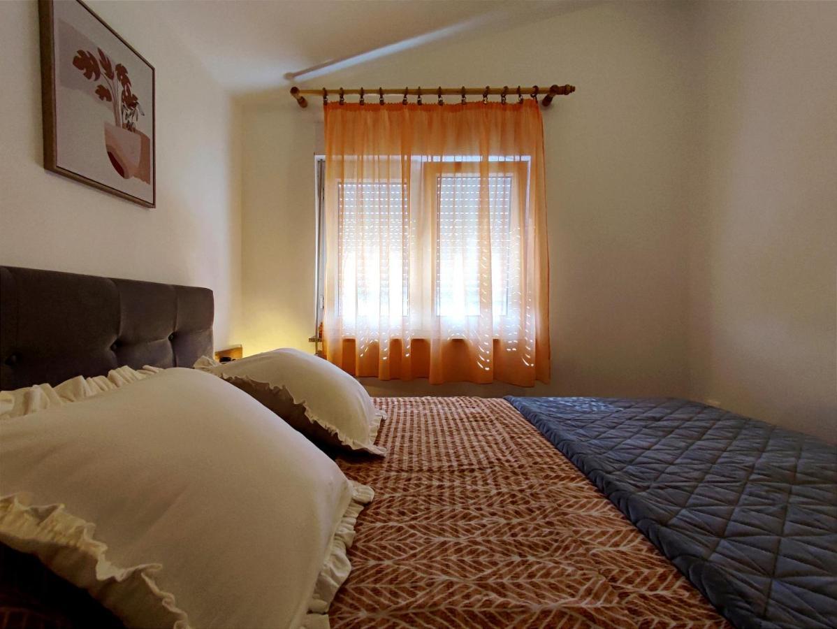 Apartments Jolic Vir Ngoại thất bức ảnh