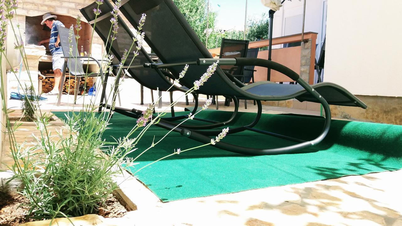 Apartments Jolic Vir Ngoại thất bức ảnh
